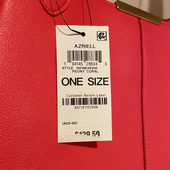 On 34Th Azriell Extra Large Tote Handbag Purse Peony Coral Color Lots Of Pockets - Picture 15 of 16